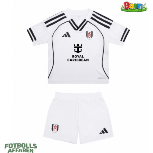 Fulham Hemmaställ Barn 2025-26 Kortärmad (+ Korta byxor)